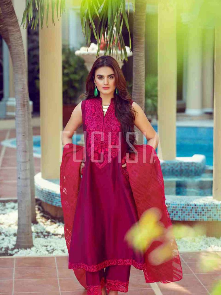 hira mani, zainab chottani, party wear, formal wear, nabila salon, luxury pret, winter fashion, spring 2021, spring collection, fashion inspo, style inspo, designer wear, hair and makeup, cover article, cover shoot, photoshoot