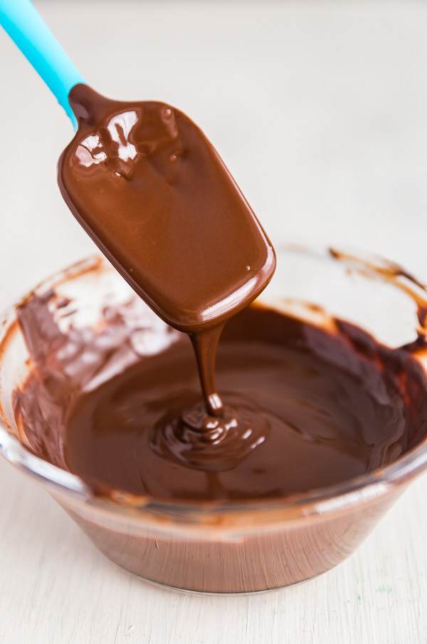 melted chocolate, valentines day recipe, surprise