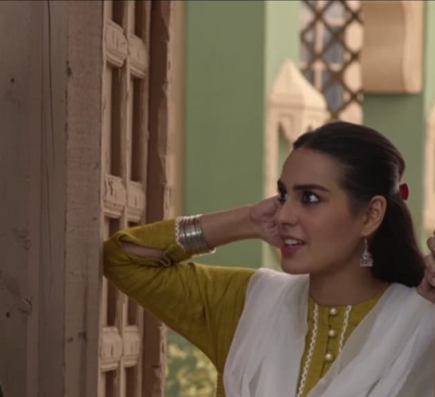 Raqeeb Se, Hadiqa Kiani, Sania Saeed, Pakistani drama, love, Iqra Aziz, Maqsood Saab