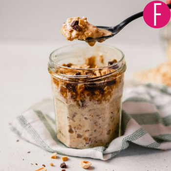 overnight oats, chocolate and peanut butter oats