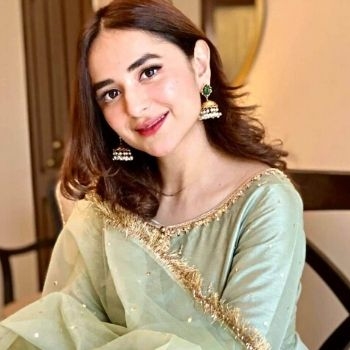 10 Fascinating Things You Should Know About Yumna Zaidi!
