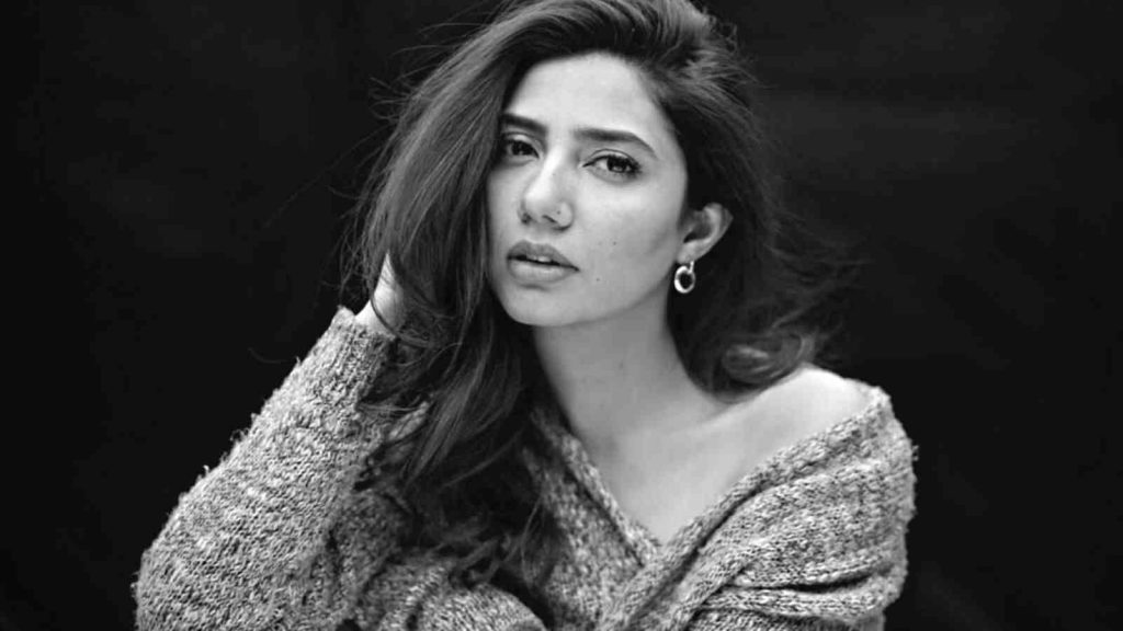 Mahira Khan Answers All The Interesting Questions Asked By Her Fans On Twitter!